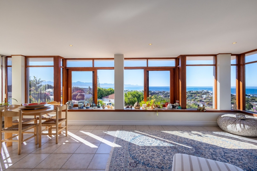 4 Bedroom Property for Sale in Lower Robberg Western Cape